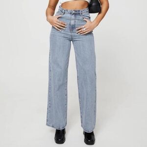 Princess Polly High Rise Straight Leg Stovepipe Jeans Light Wash Women’s Size 6